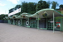 220px-Dudley_Zoo_entrance,_pic_2,_England